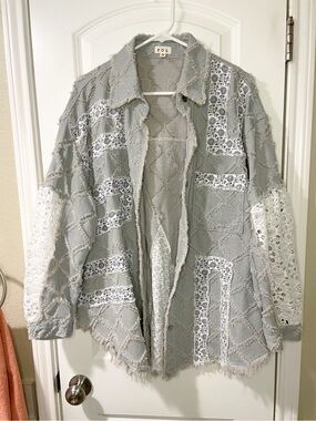 POL Pieced Floral Denim Shacket
